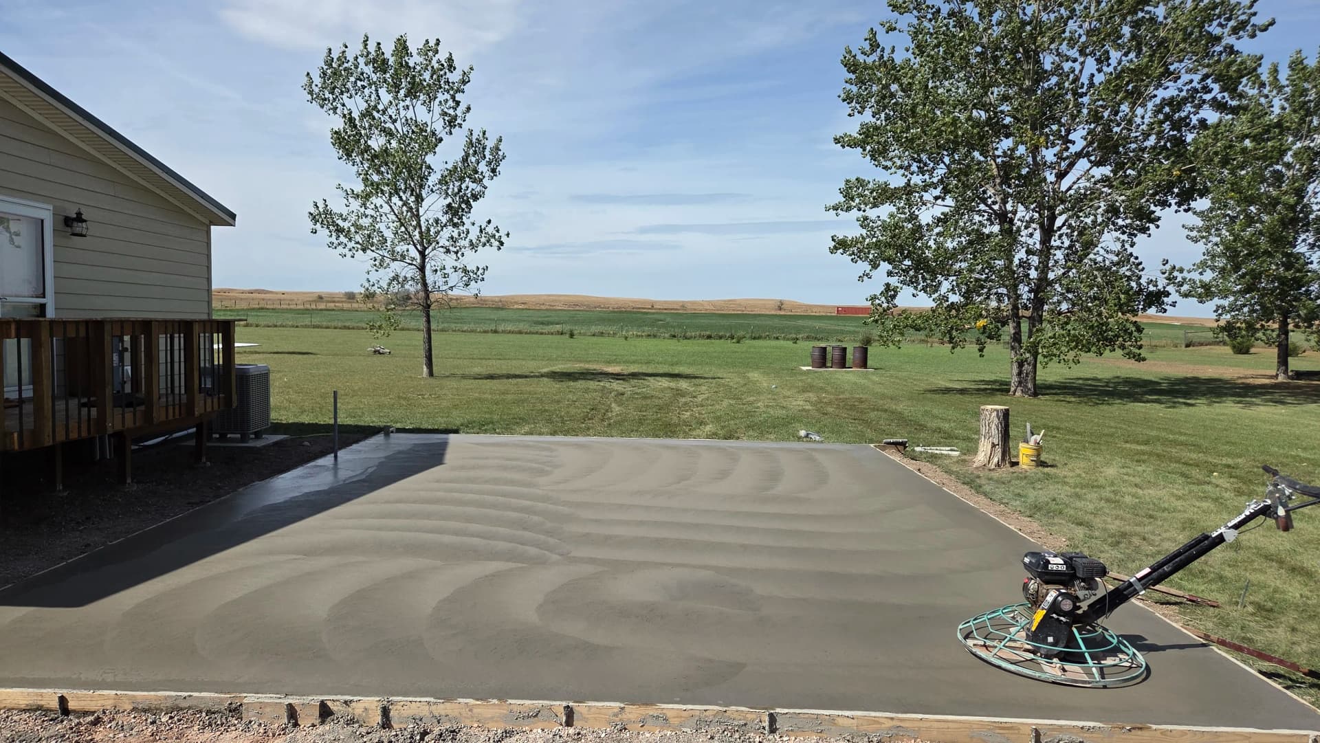 Gallery photos for Thickened-Edge Garage Slab Done Right in Sturgis SD: Image #3