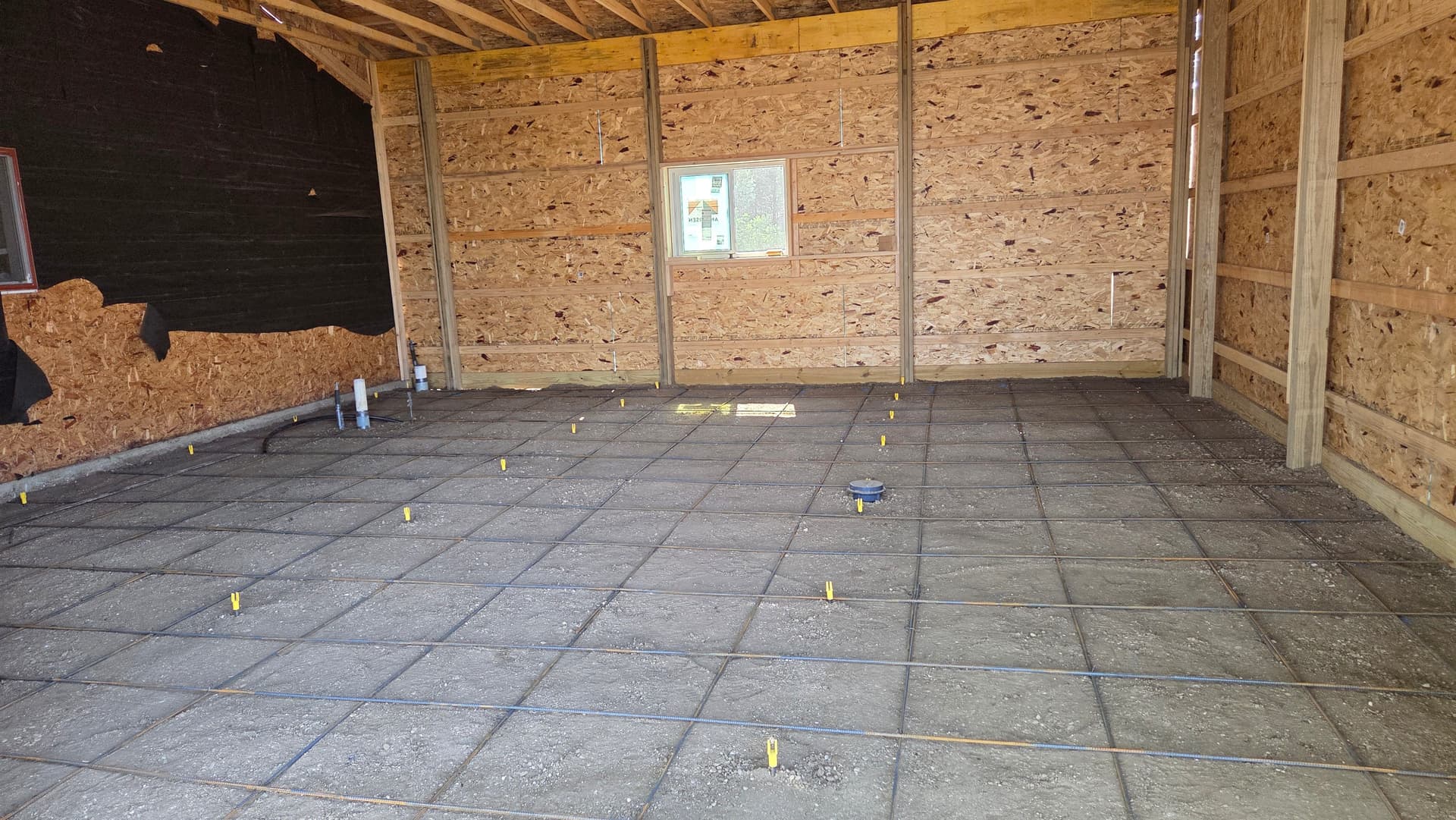 Gallery photos for Mud Butte Garage Floor and Apron Built From the Ground Up: Image #5