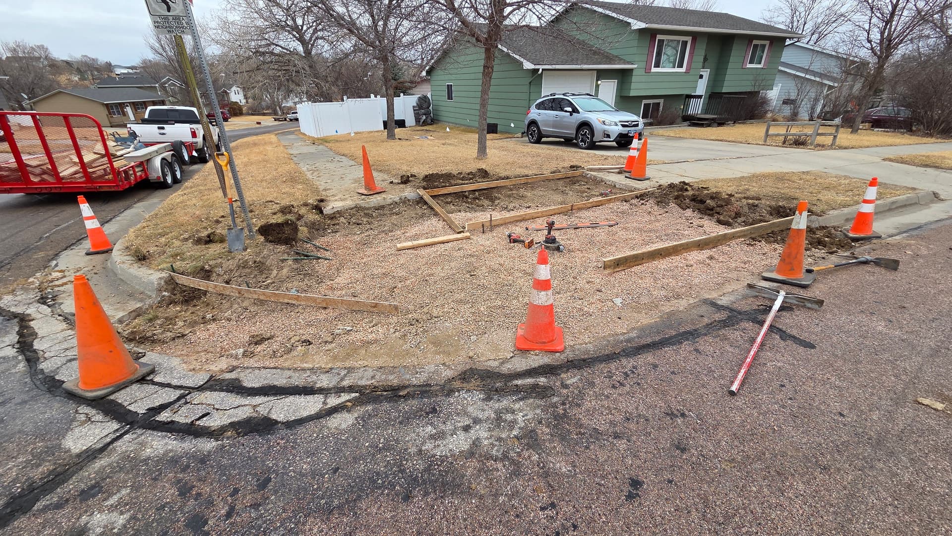 Gallery photos for Sidewalk and Apron Patching After Utility Work Done Right: Image #4