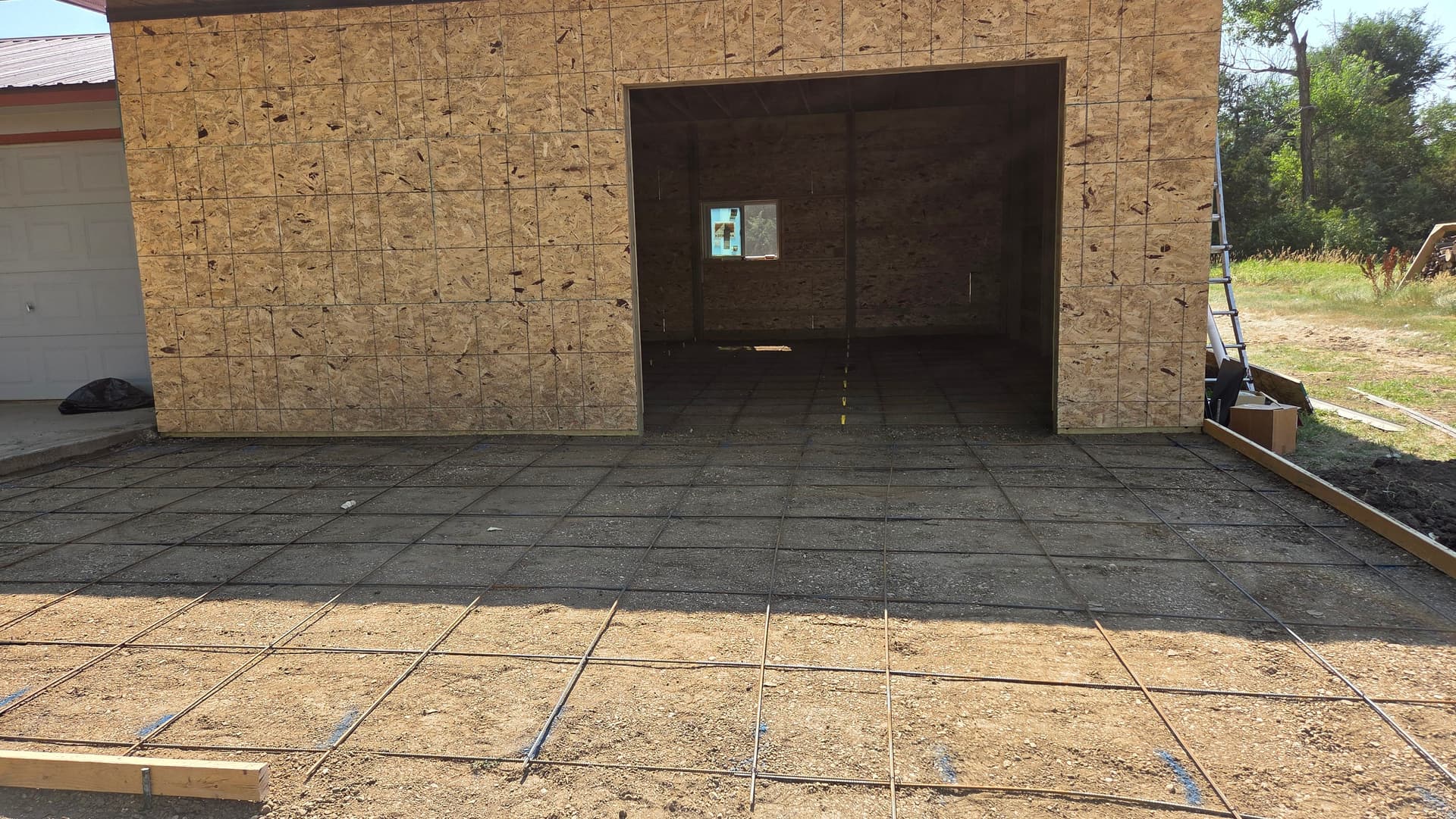 Gallery photos for Mud Butte Garage Floor and Apron Built From the Ground Up: Image #6